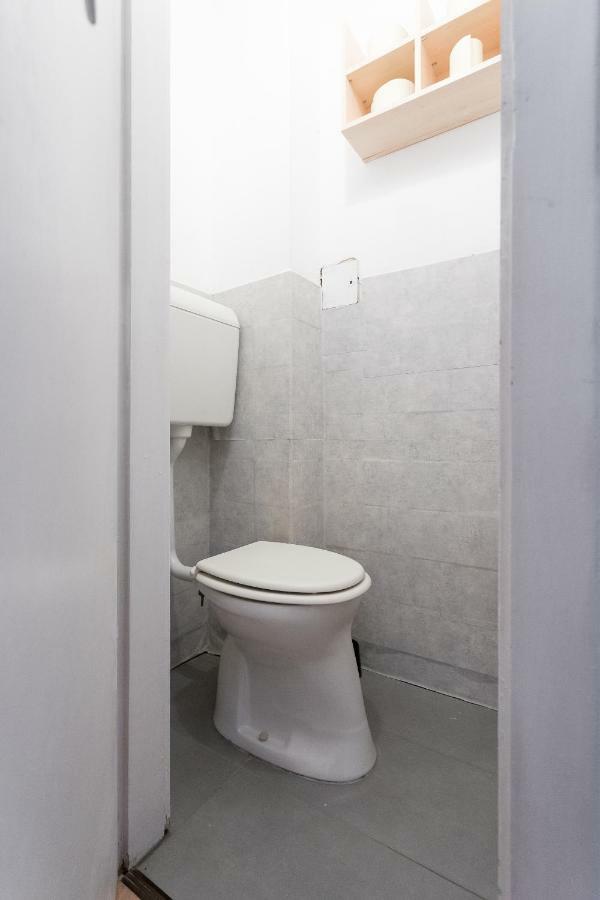 Cute Red Star Studio City Center Wien Exterior foto