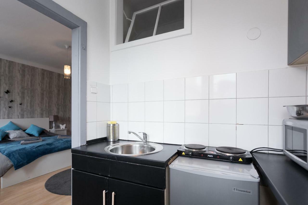Cute Red Star Studio City Center Wien Exterior foto